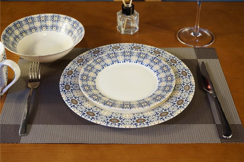 New bone china in-glaze dinner set 16pcs