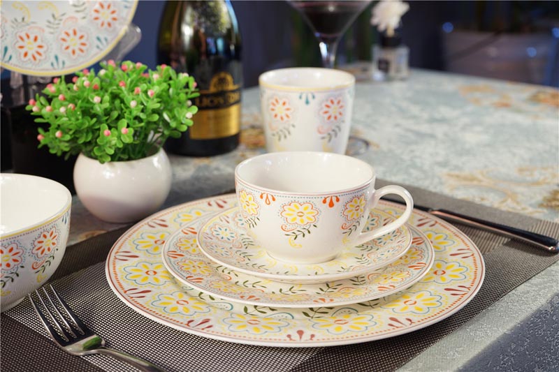 New bone china in-glaze dinner set 20pcs