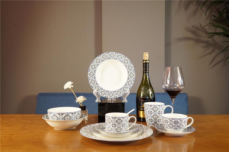 New bone china in-glaze dinner set 20pcs