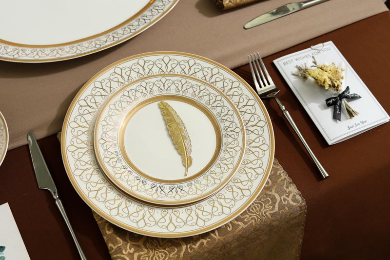 RAH-G0009 New Bone China Gold Decal Dinnerset for Family 