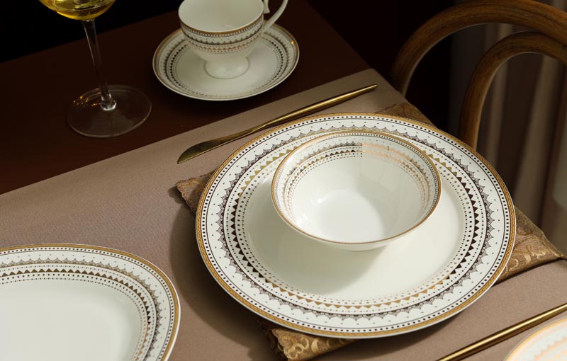 RAH-G0010 New Bone China Dinnerset/ Porcelain Dinnerware-Golden Hall Decal 