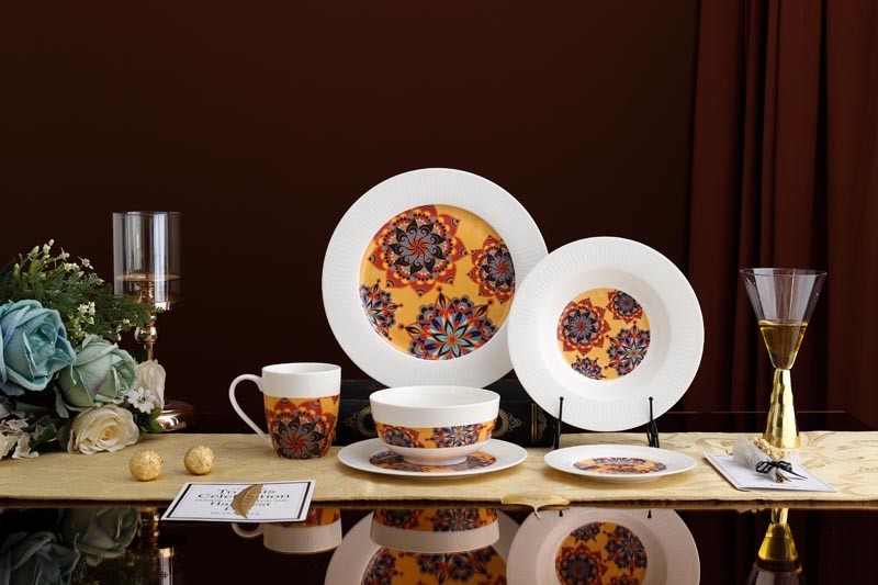 RAH-I0001 New Bone China In-glaze Dinnerware Set with Gold Flower Decal