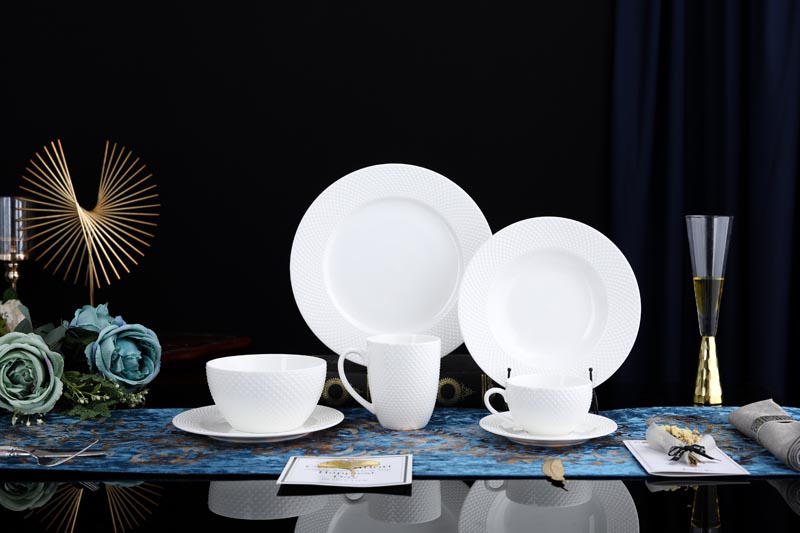 RAH-BD006 New Bone China Plain White Dinnerware Set with Small Punctate Relievo