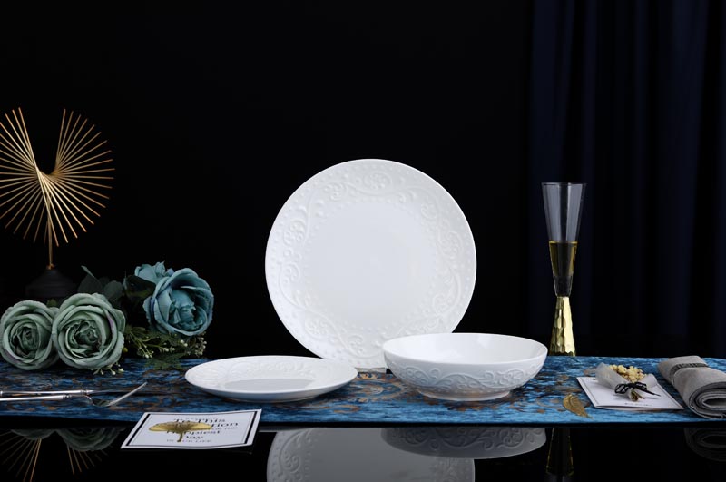 RAH-BD009 New Bone China Plain White Dinnerware Set with Europic Flower Relievo