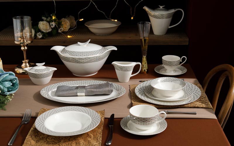 RAH-G0016 New Bone China Diament Gold Decal Dinnerware Set