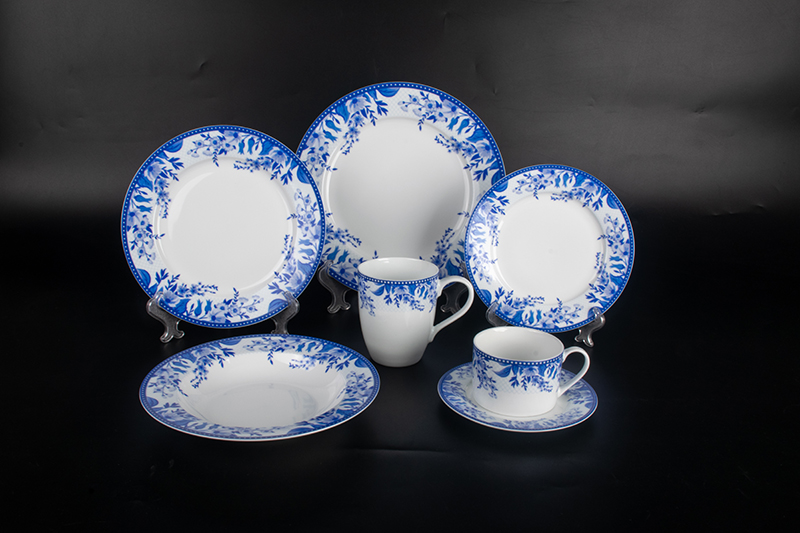 RAH23020010 Beautiful On Glaze Decal Porcelain Dinnerware Set 