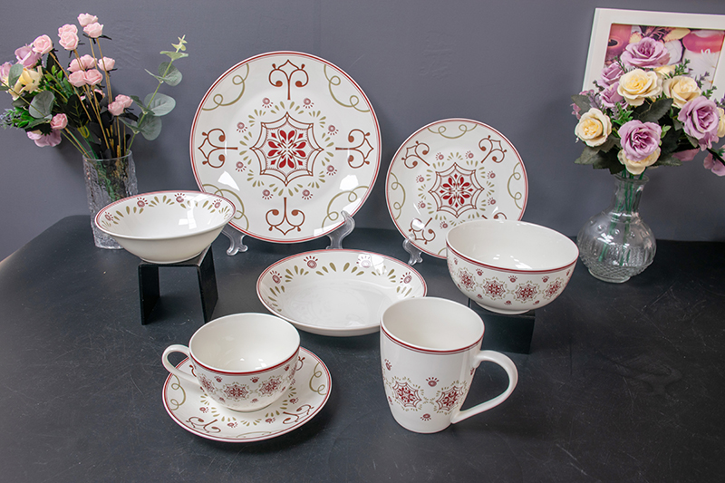 RAH23020013 Beautiful On Glaze Decal Porcelain Dinnerware Set